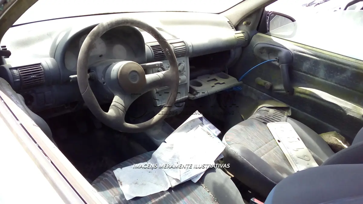 LOTE 008 - GM/CORSA ST PICK-UP IJU-6182 00-01