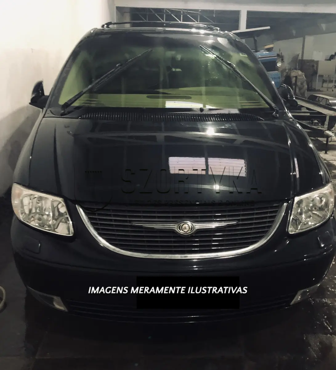 LOTE 001 - Chrysler Gran Caravan  Limited, 2002 com 41.000km.