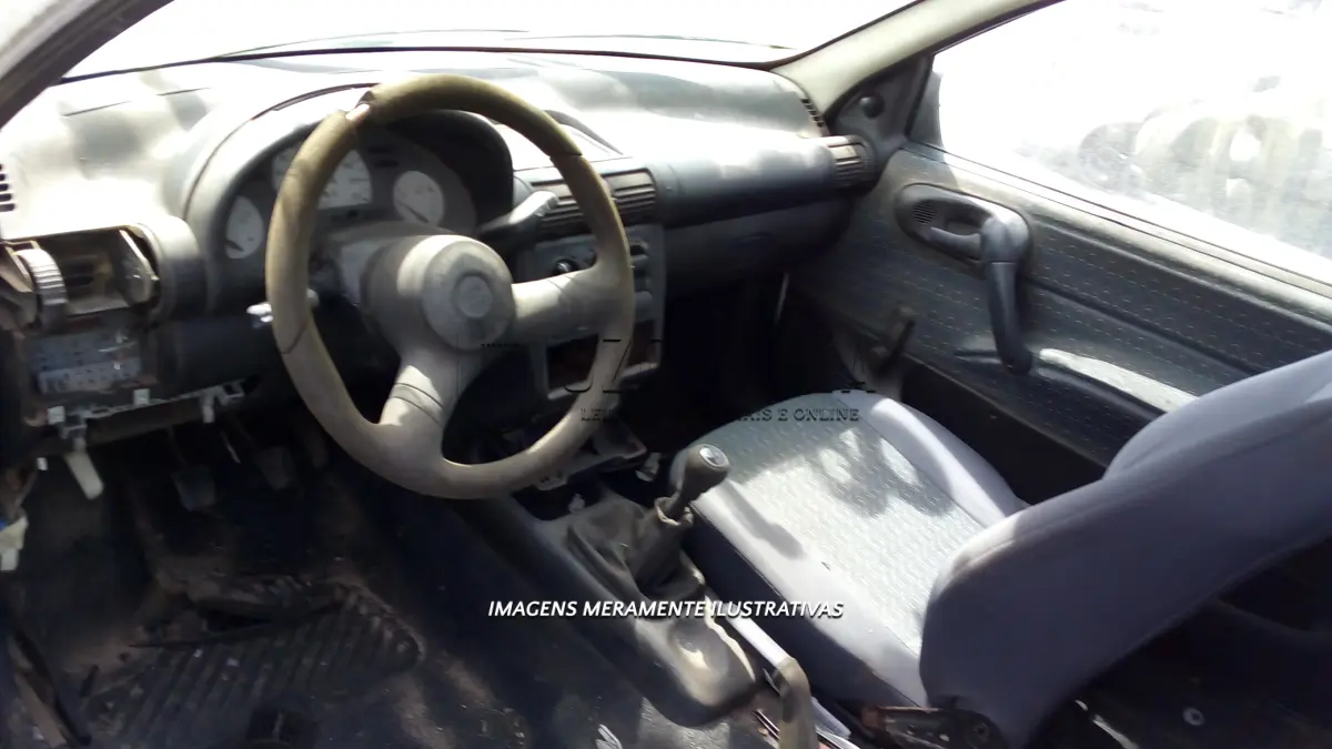 LOTE 003 - GM/CORSA ST PICK-UP IJU-7107 00-01