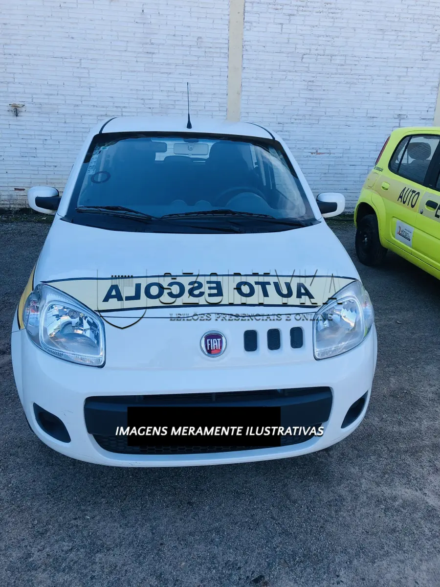 LOTE 009 - FIAT/UNO VIVACE 1.0, cor branca, ANO 2015.