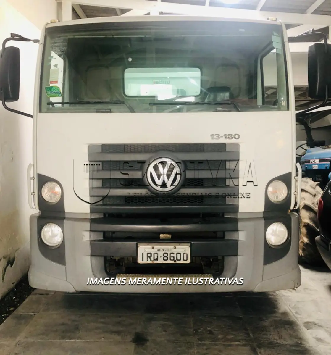 LOTE 001 - Um caminhão VW13.180 CNM, placas IRQ8600, ano 2010.