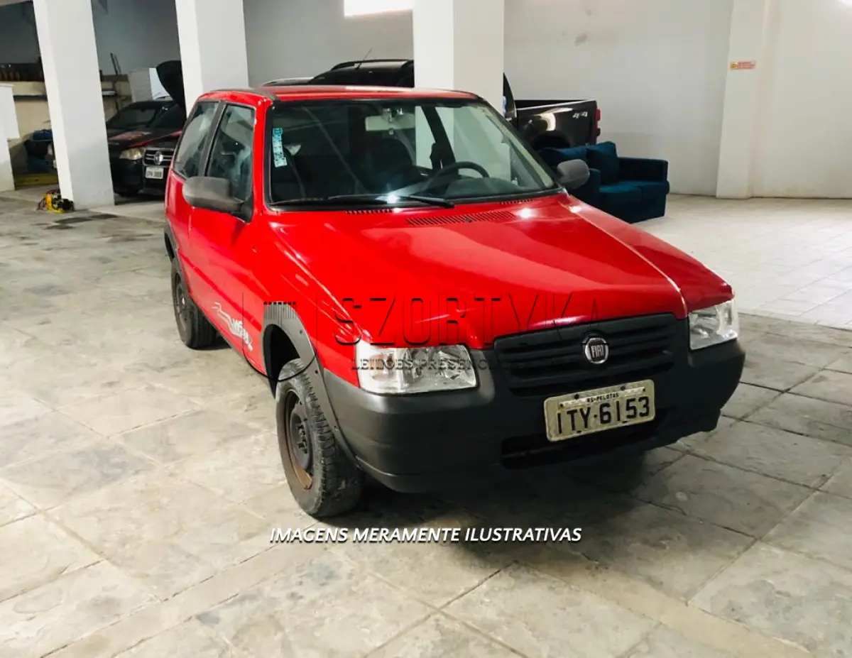 LOTE 001 - VEÍCULO FIAT UNO, PLACAS ITY6153, COR VERMELHA, ANO/MOD 2013/2013