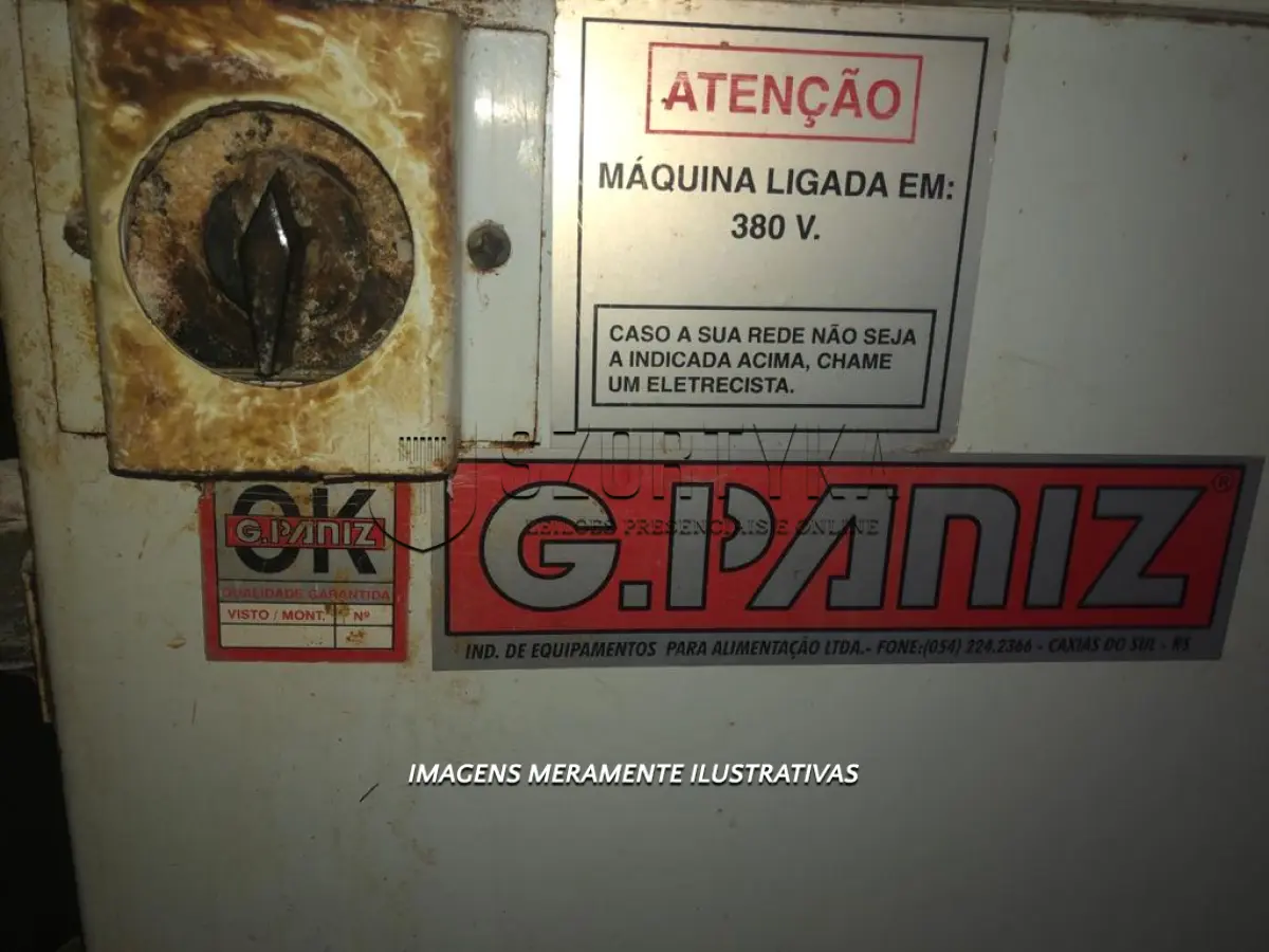 LOTE 18 - 01 máquina masseira, G-PANIZ.