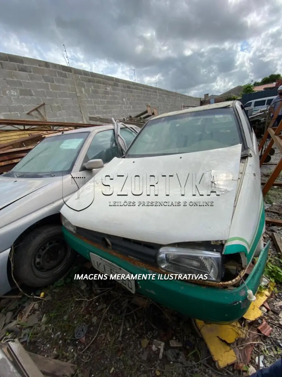 LOTE 001 - VW/GOL Special ano 2002.(Sucata)
