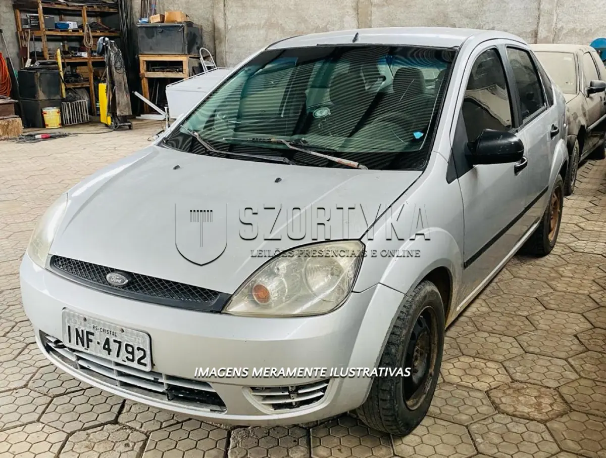 LOTE 001 - UM VEÍCULO FORD FIESTA SEDAN, 2006/2007, COMPLETO