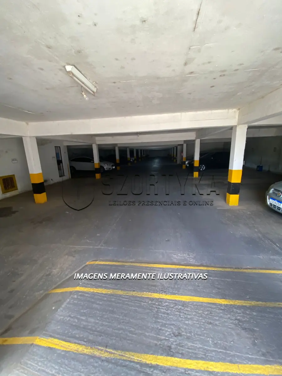 LOTE 005 - Garagem nº 17, localizada no térreo do Residencial Villa Deodoro