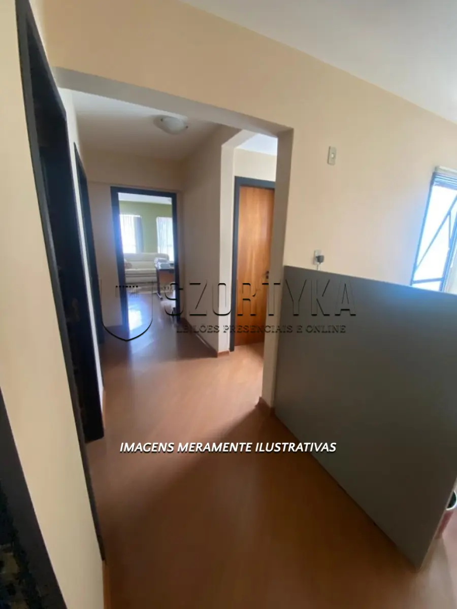 LOTE 001 - SALA COMERCIAL DE FRENTE PARA A RUA FELIX DA CUNHA EM PELOTAS