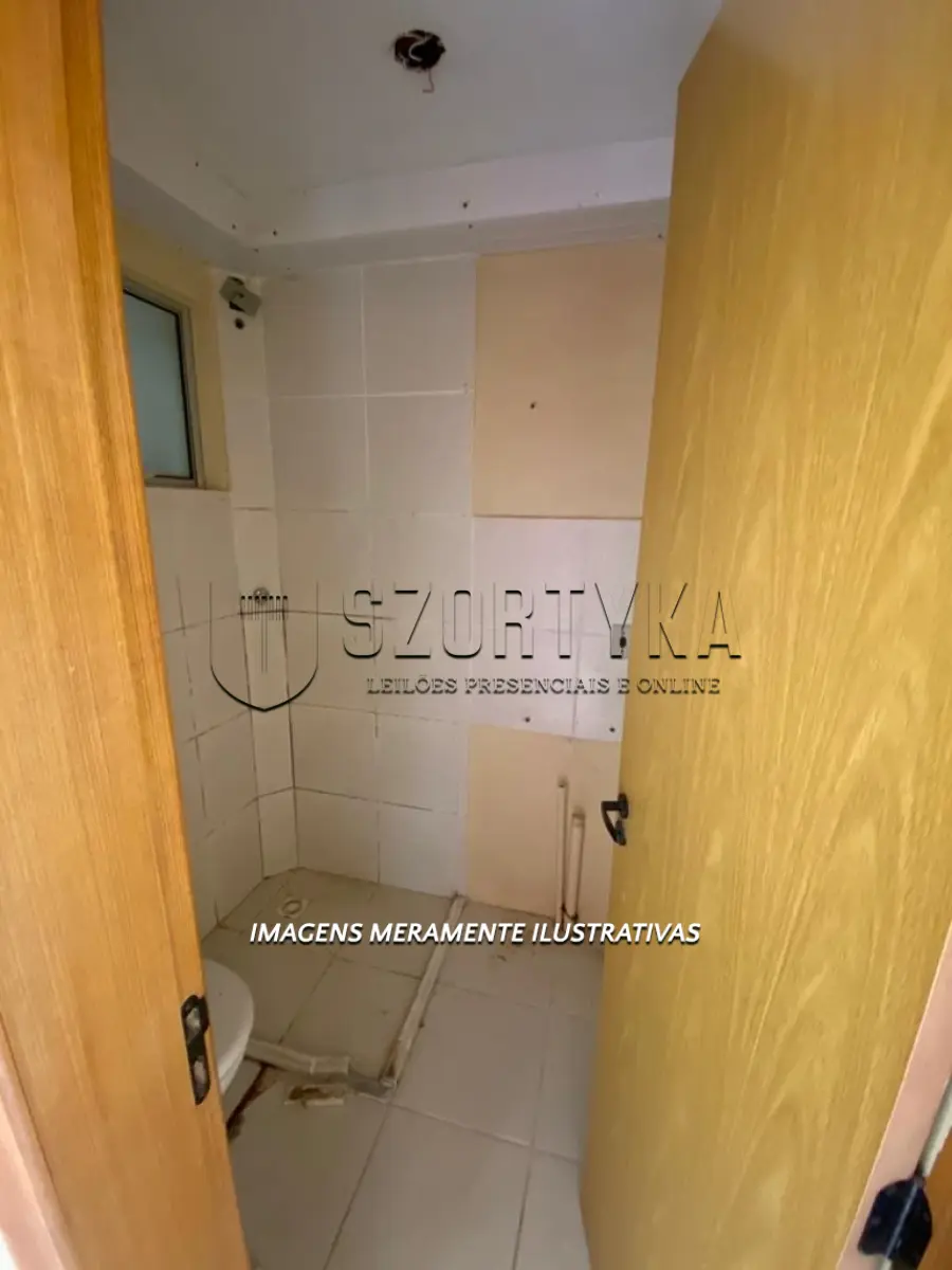 LOTE 001 - UM APARTAMENTO EM PELOTAS