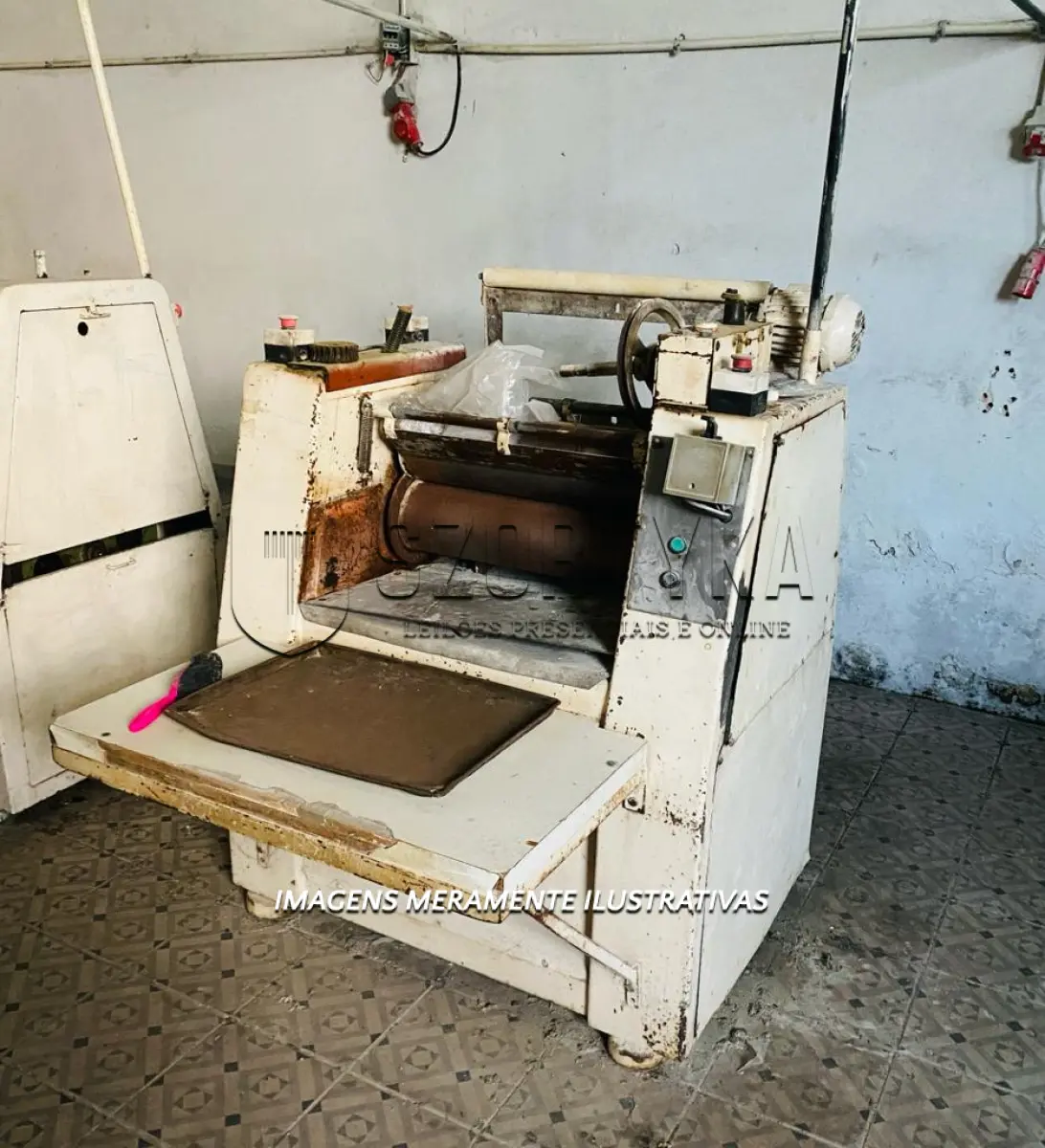 LOTE 001