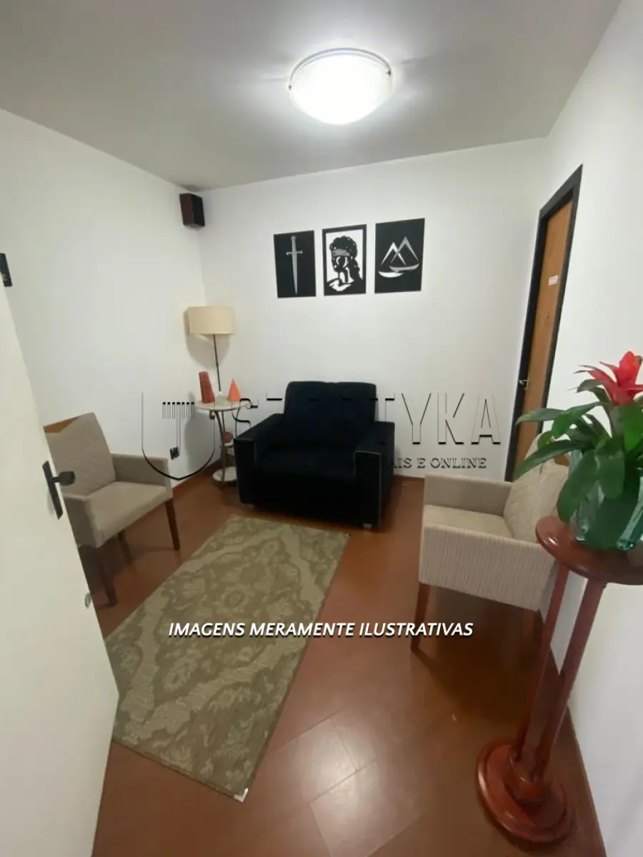 LOTE 001 - SALA COMERCIAL DE FRENTE PARA A RUA FELIX DA CUNHA EM PELOTAS
