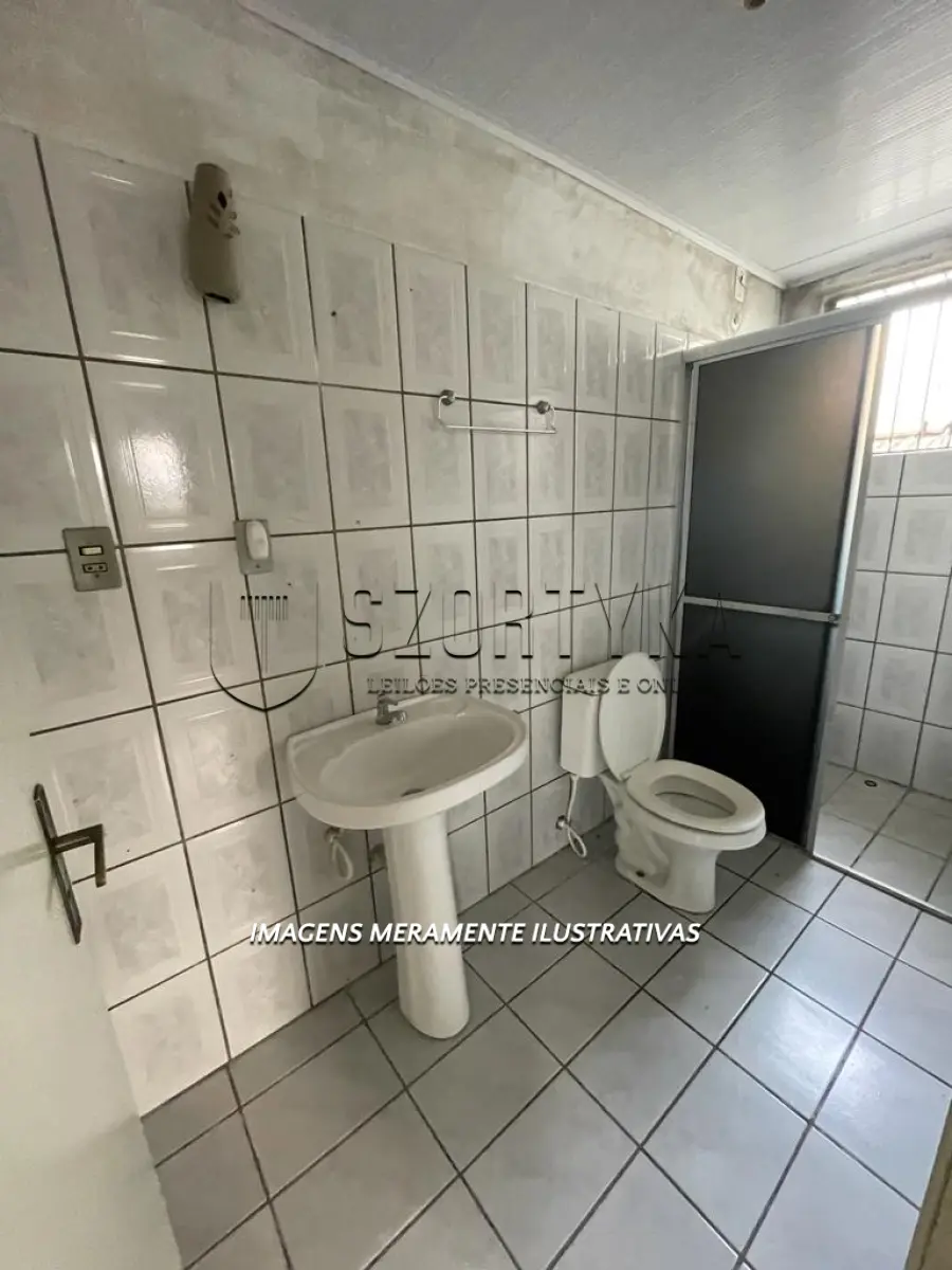 LOTE 002 - Rua Dr. Karl Wilhelm, 688 - Apartamento 201 (BLOCO II), em Novo Hamburgo
