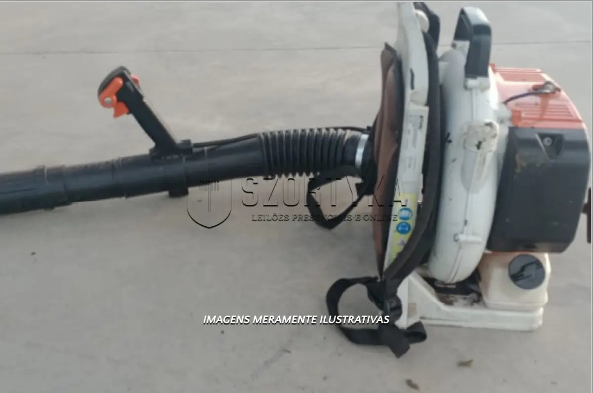LOTE 023 - SOPRADOR COSTAL STIHL BR 420