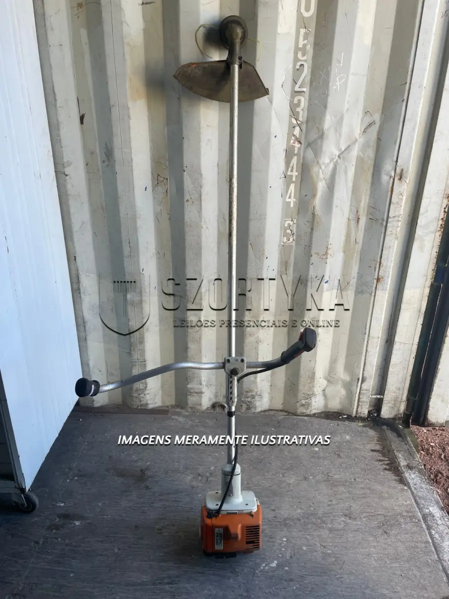 LOTE 022 - ROÇADEIRA COSTAL A GASOLINA STHIL FS 290