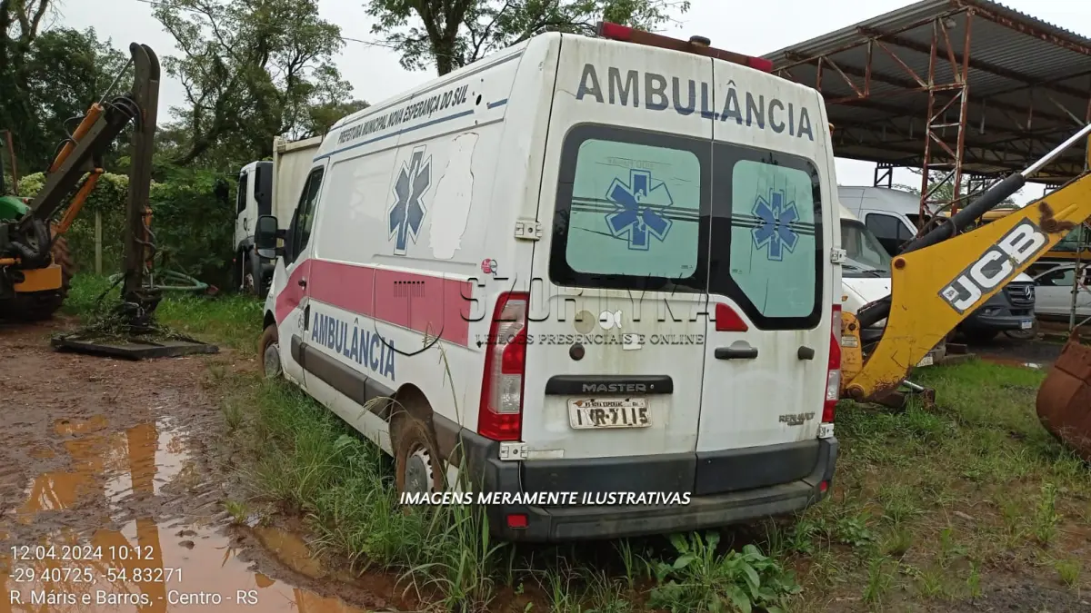 LOTE 004 - Renault, Master 2.3 dCi Grand Furgão 16v, 2014/2015