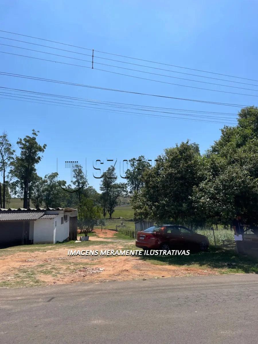 LOTE 008 - ÁREA PÚBLICA MATRICULA N°13.682