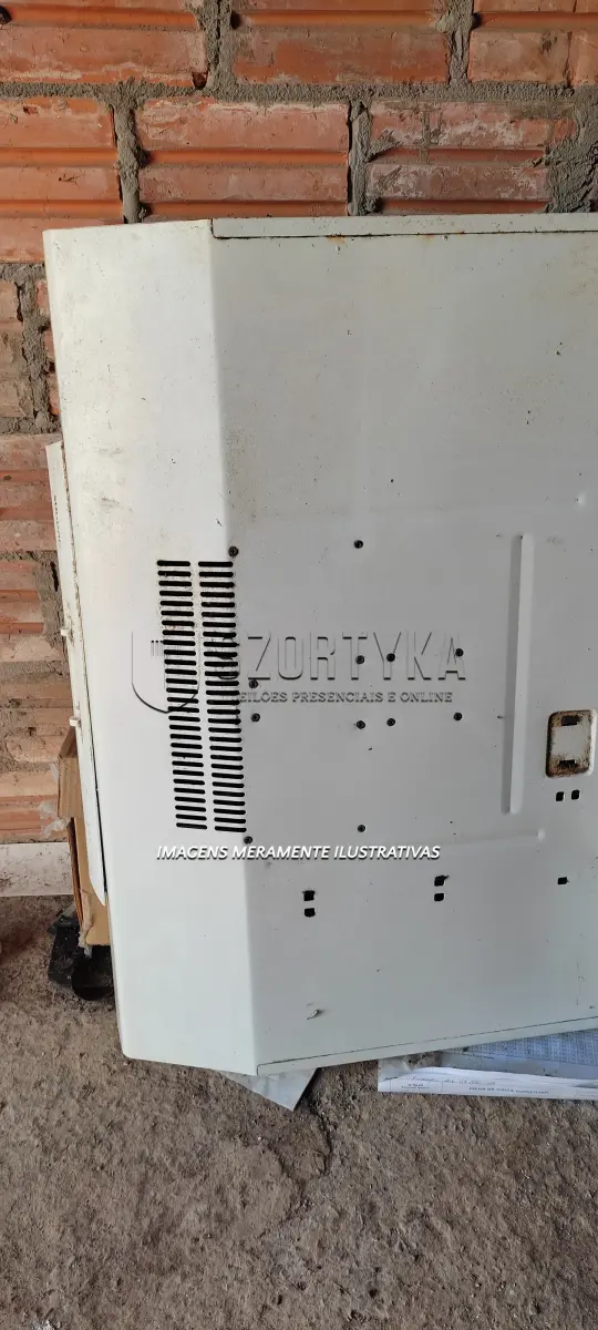 LOTE 011 - Lote de Sucatas em geral