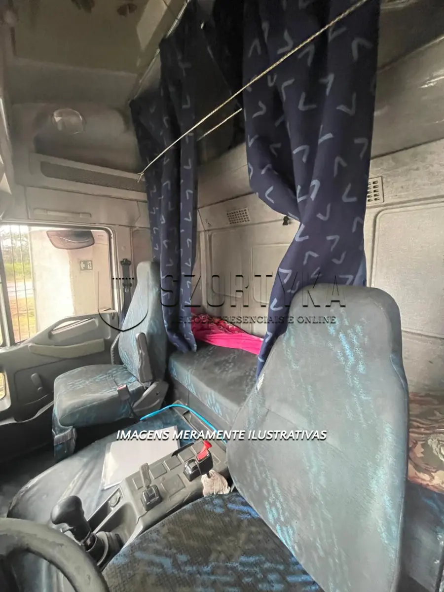LOTE 001 - CAMINHÃO IVECO/CURSOR 450E33T, 2010/2011