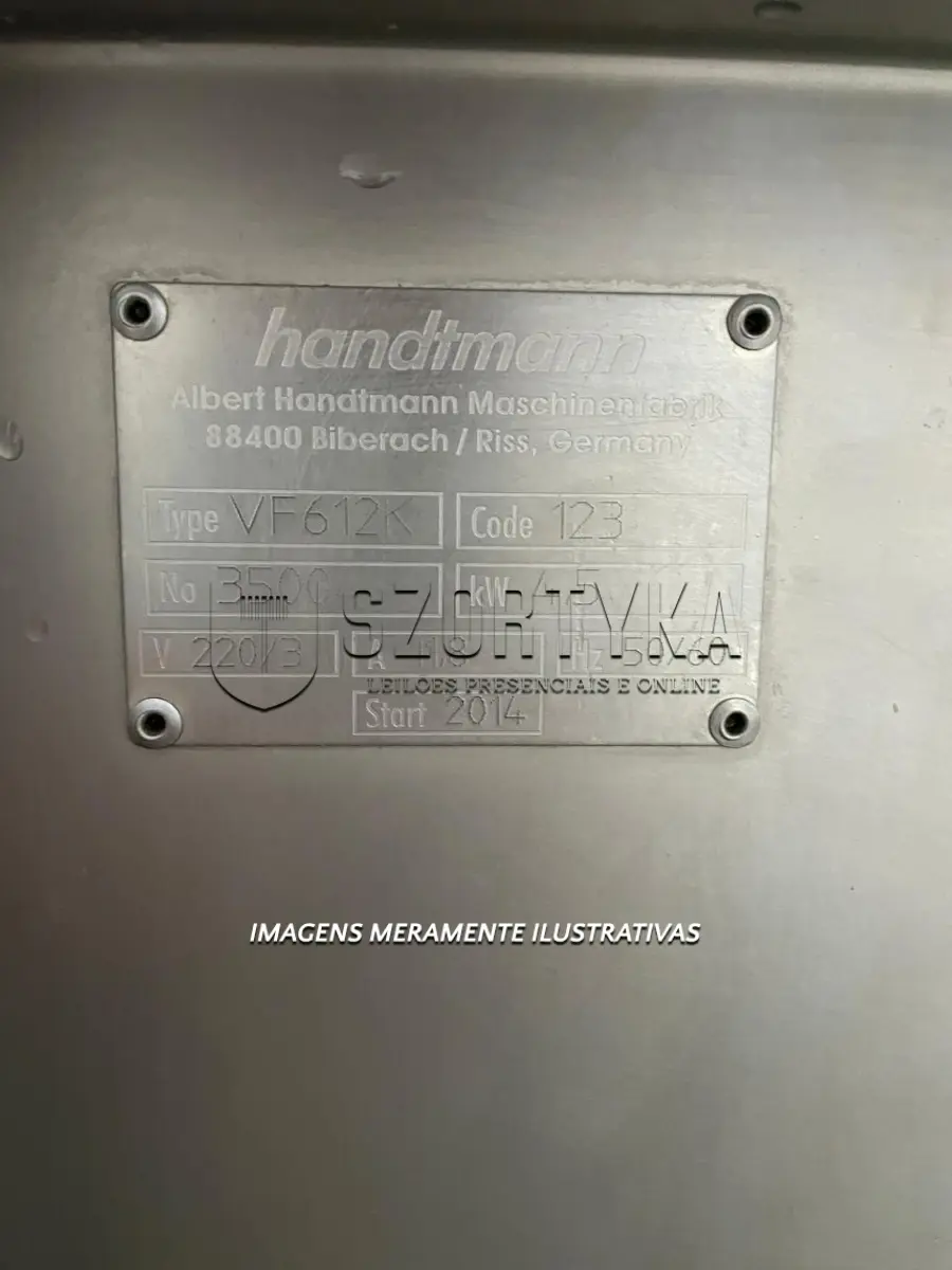 LOTE 001 - 01 (UMA) MÁQUINA EMBUTIDEIRA, HANDTMANN, COM CAPACIDADE PARA 200KG