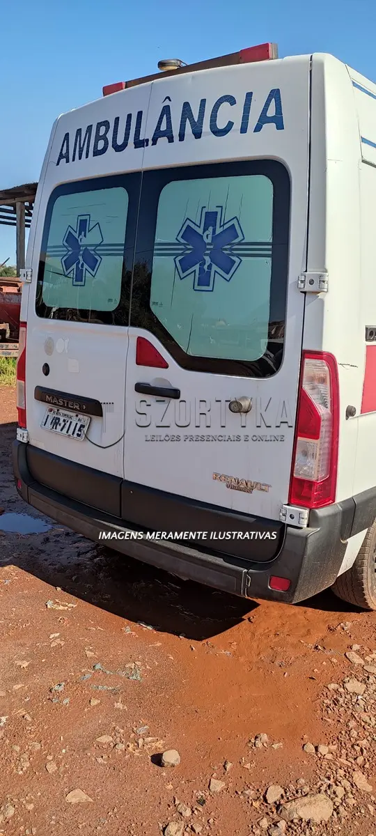 LOTE 004 - Renault, Master 2.3 dCi Grand Furgão 16v, 2014/2015