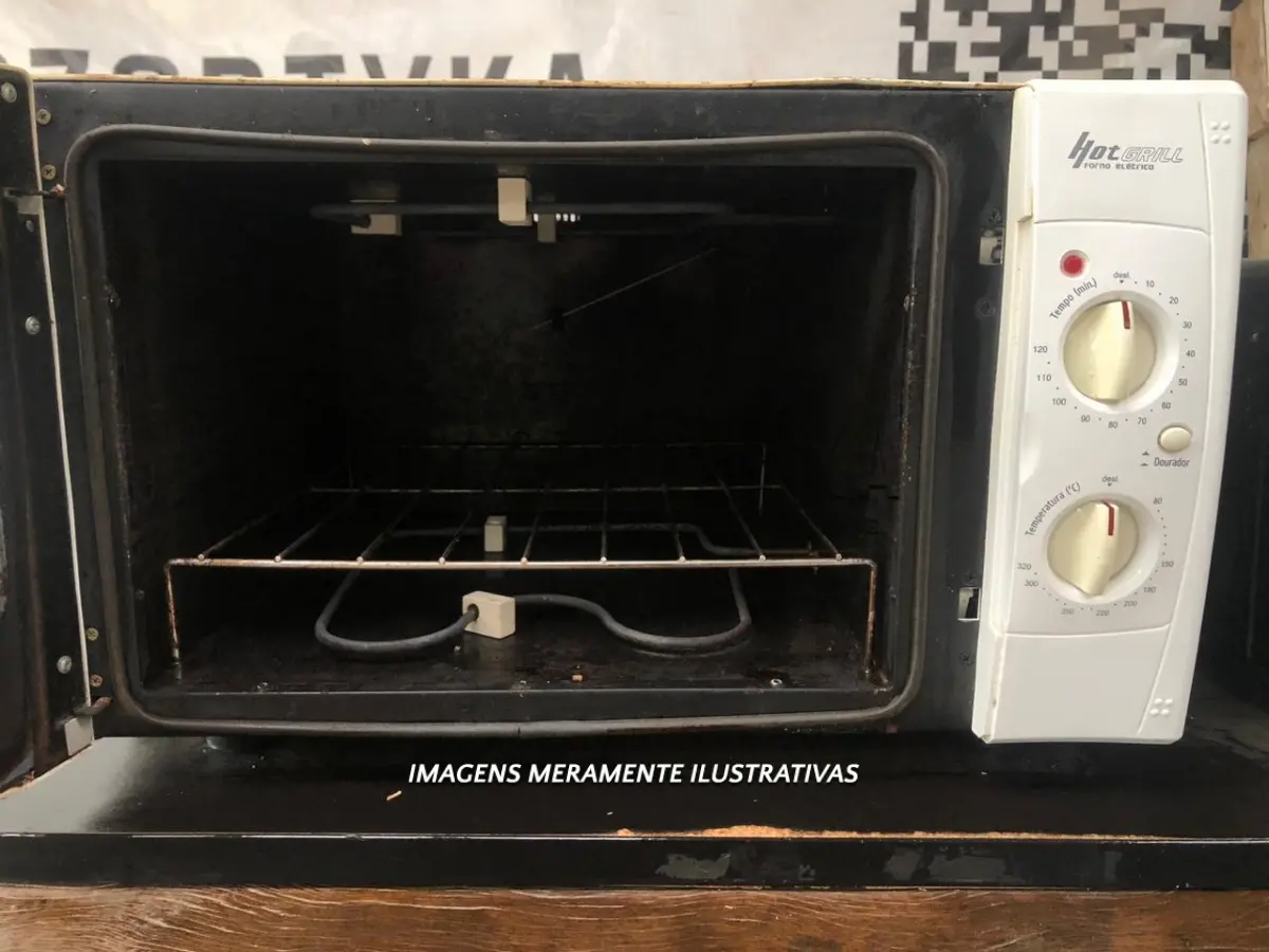 LOTE 008 - Um forno elétrico, marca Fischer