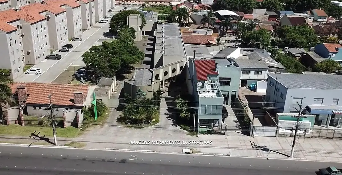 LOTE 001 - ÓTIMO IMÓVEL NA AV. FERREIRA VIANA EM PELOTAS