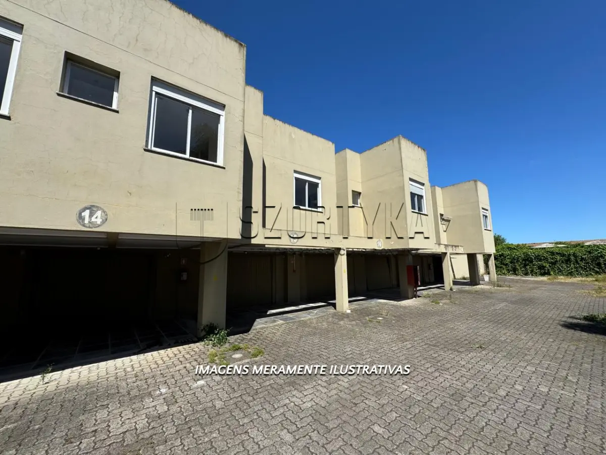 LOTE 001 - ÓTIMO IMÓVEL NA AV. FERREIRA VIANA EM PELOTAS