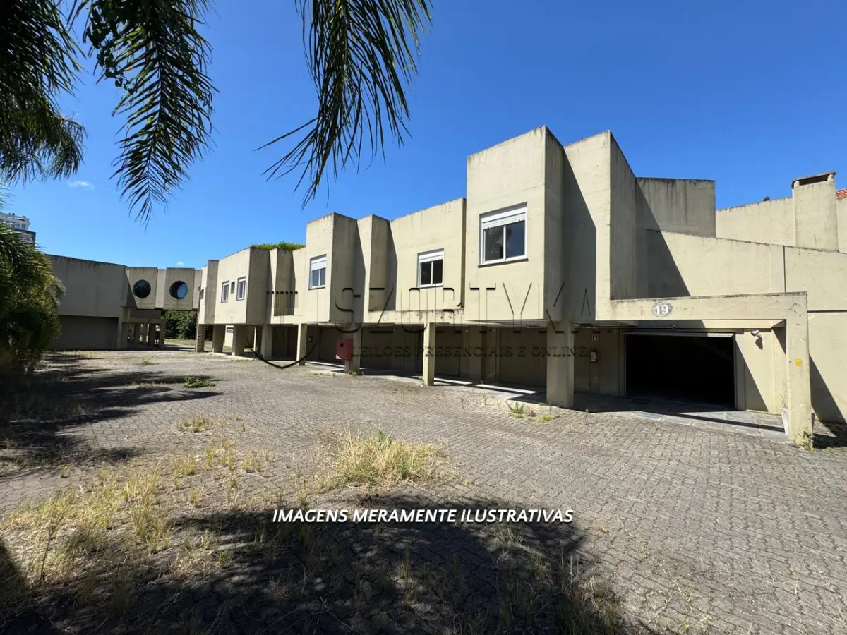 LOTE 001 - ÓTIMO IMÓVEL NA AV. FERREIRA VIANA EM PELOTAS