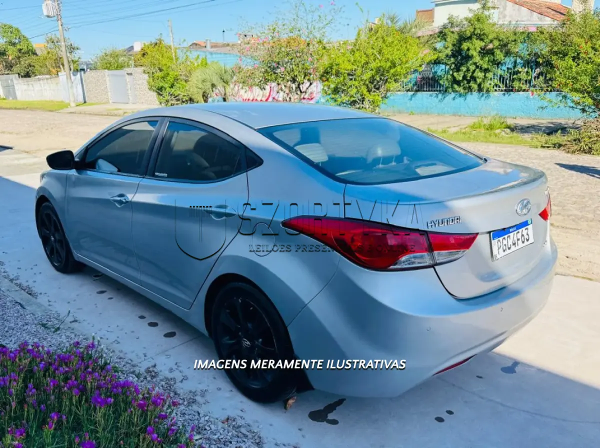 LOTE 001 - I/HYUNDAI ELANTRA GLS, placas PGC4F63, ano/mod 2012/2013, cor prata