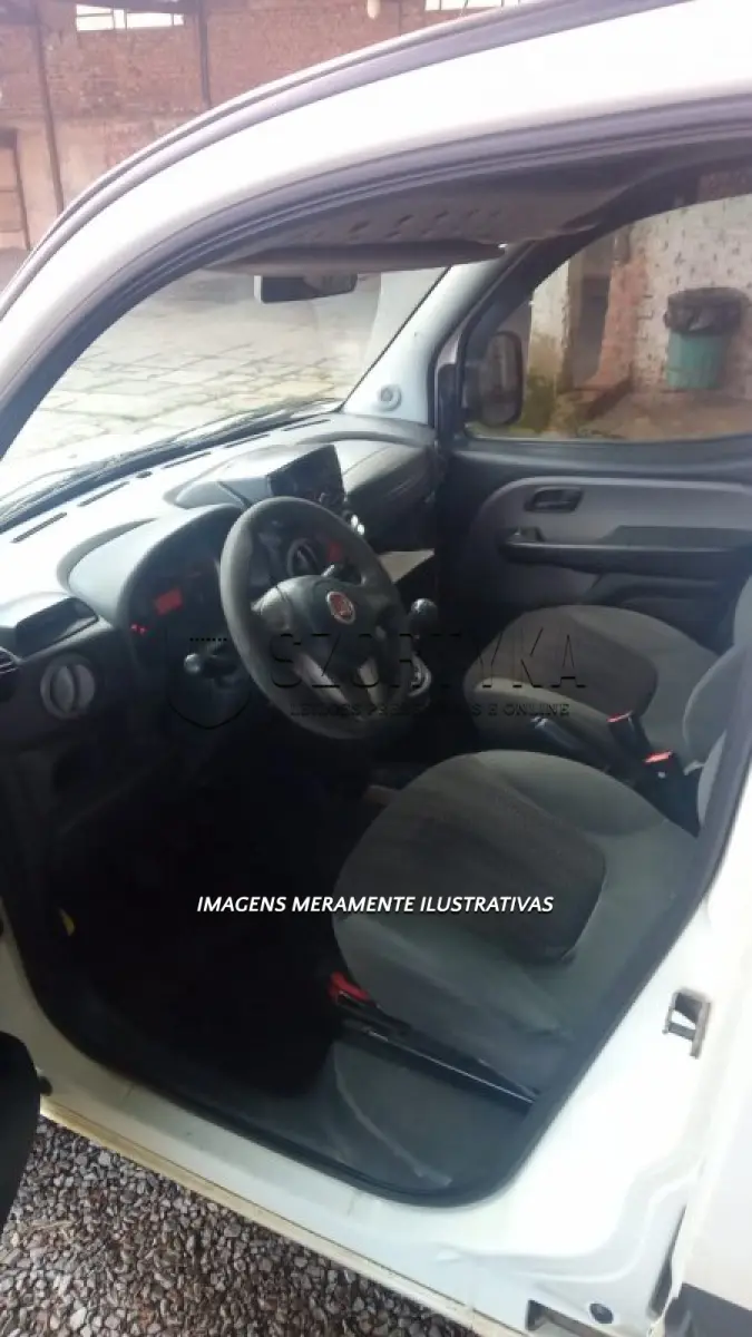 LOTE 005 - VEÍCULO FIAT/DOBLO PLACAS IVD2I23 ANO/MOD 2014, COR BRANCA.