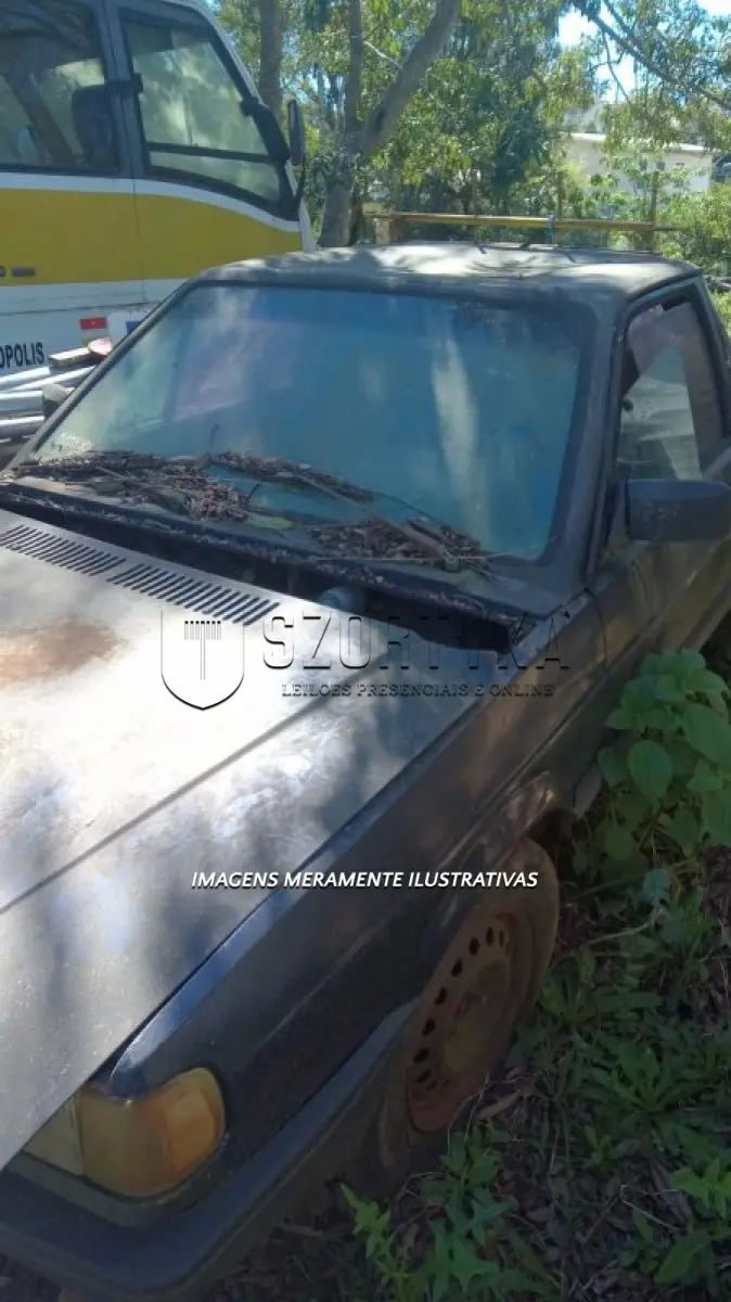 LOTE 011 - VEÍCULO VW/SAVEIRO GL 1.8, PLACAS ICH3265, ANO/MOD 1994/1994, COR AZUL.