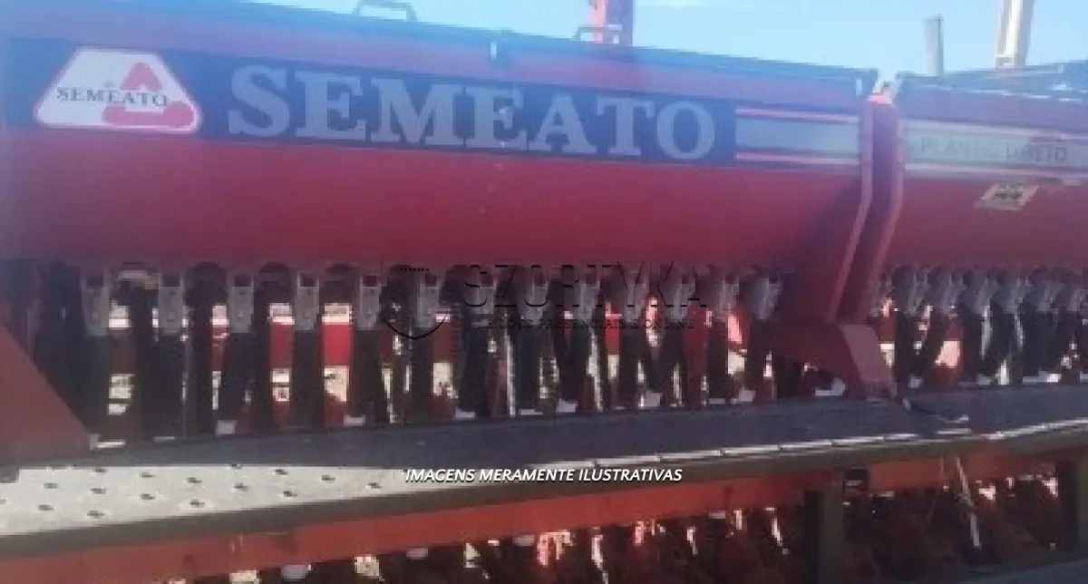LOTE 001 - UMA PLANTADEIRA MARCA SEMEATO, MODELO TDNG 420, DE PLANTIO DIRETO, 26 LINHAS, COR VERMELHA