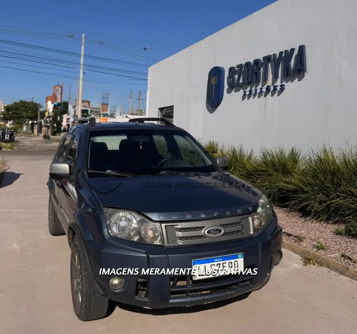 LOTE 001 - Veículo FORD/ECOSPORT FREESTYLE 1.6 FLEX, PLACAS LLG7E90, ANO/MOD 2010/2011, cor azul.