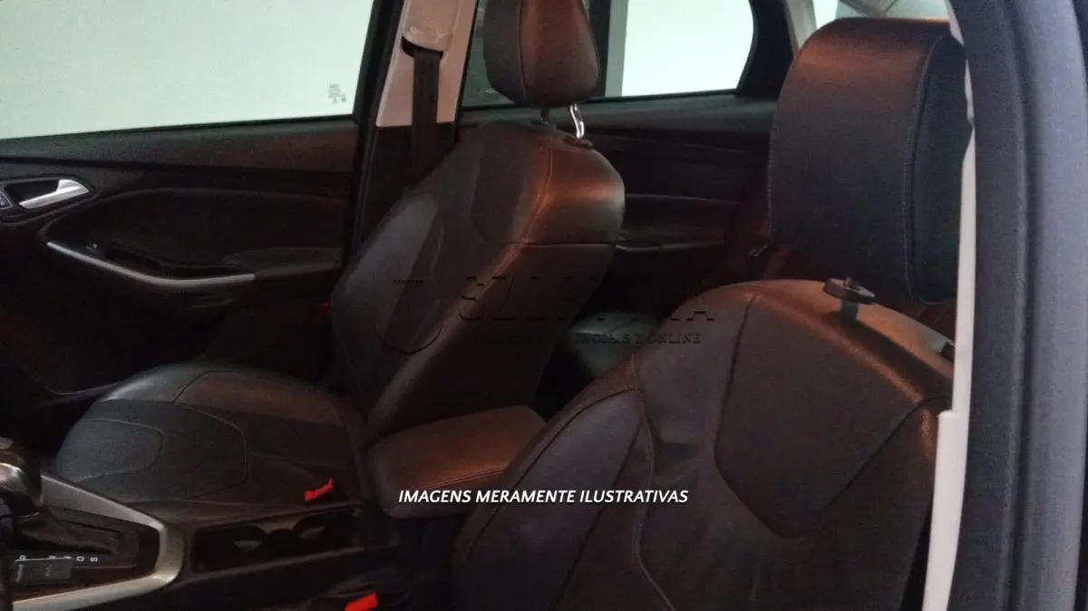 LOTE 008 - VEÍCULO FORD/FOCUS FASTBACK SE/SE PLUS FLEX 2.0 AUT.,  ANO/MODELO 2018, COR PRETA, PLACAS IYL 1874.