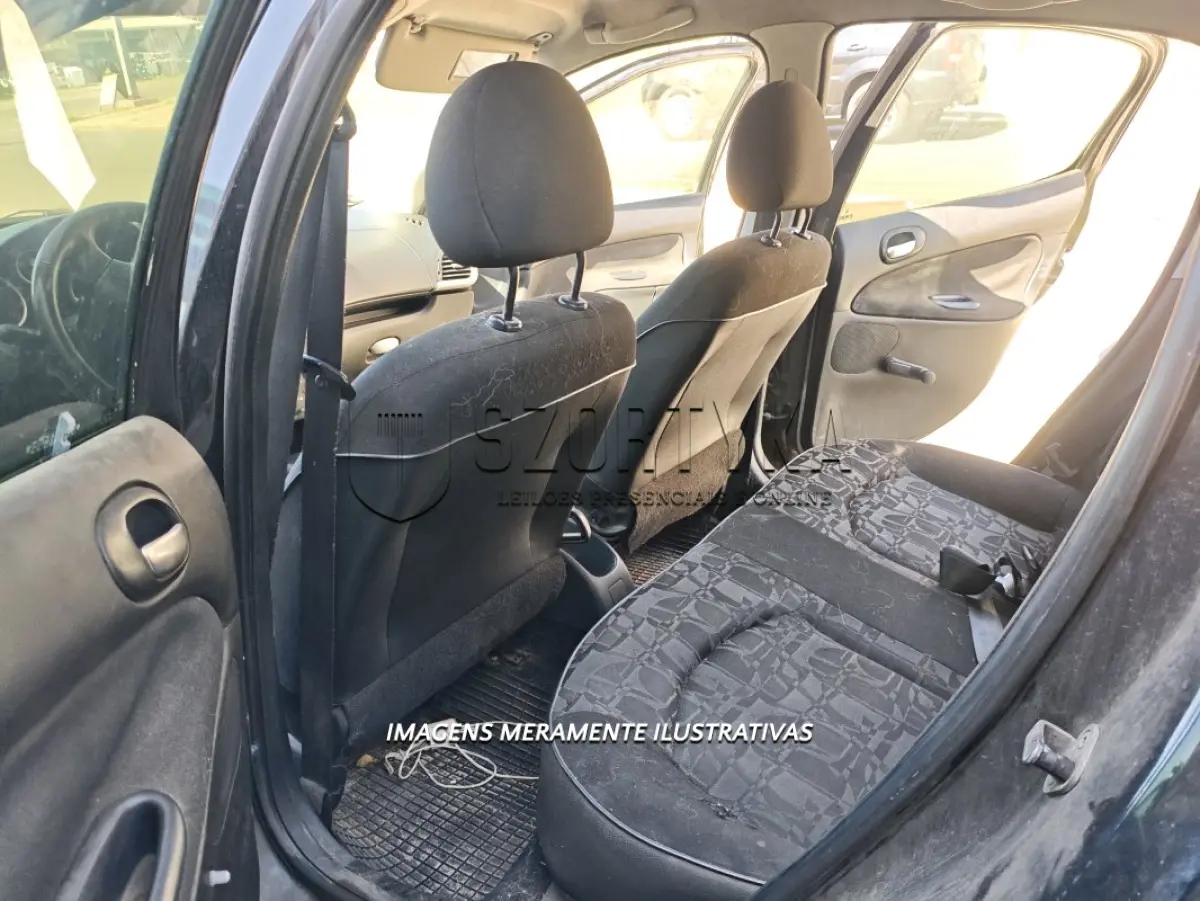 LOTE 001 - VEÍCULO PEUGEOT/207, PASSION XR 2010/2011, COR PRETA