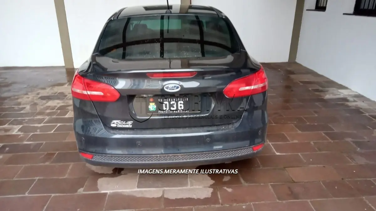 LOTE 008 - VEÍCULO FORD/FOCUS FASTBACK SE/SE PLUS FLEX 2.0 AUT.,  ANO/MODELO 2018, COR PRETA, PLACAS IYL 1874.