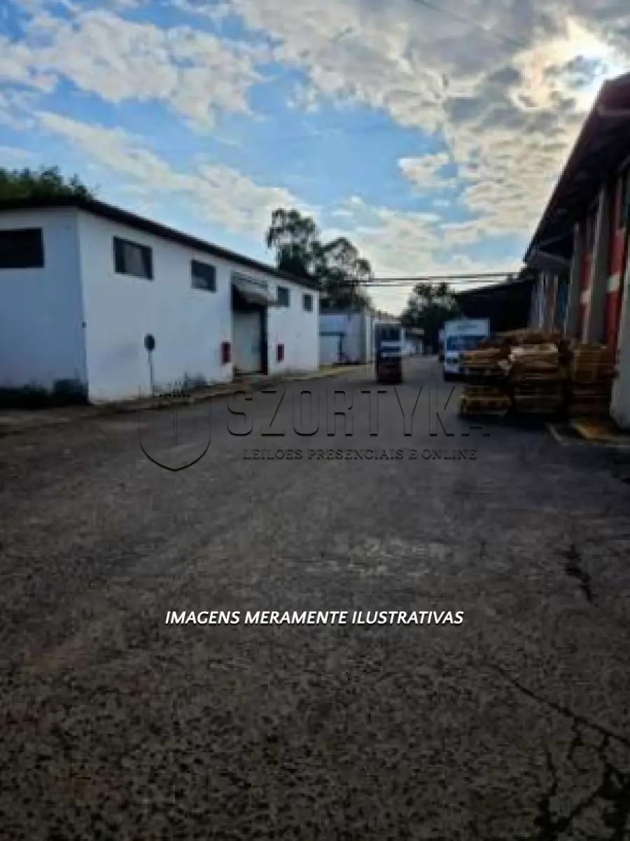 LOTE 001 - UM COMPLEXO INDUSTRIAL COM 52.071,98M² NA RS 239, EM CAMPO BOM