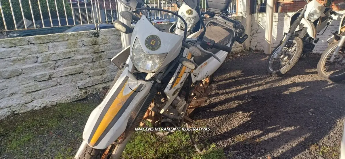 LOTE 024 - YAMAHA/XTZ 250 LANDER - PLACA: IYJ7569