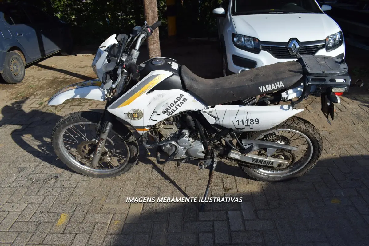 LOTE 006 - YAMAHA/XTZ 250 LANDER - PLACA: IYJ7539