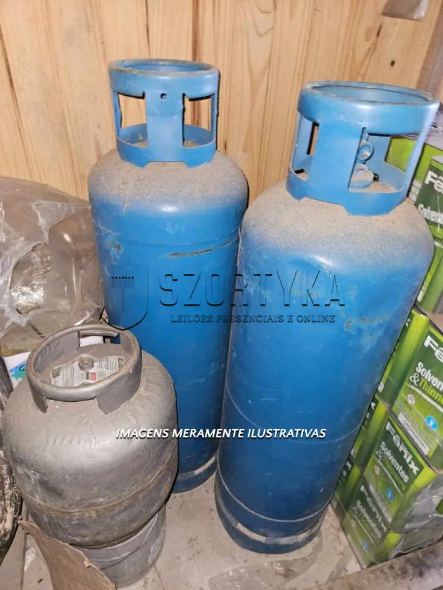 LOTE 003 - EQUIPAMENTOS PARA INSTALAÇÃO DE ARCONDICIONADO, 02 BOTIJÕES DE GÁS P45, 01 BOTIJÃO DE GÁS P13,