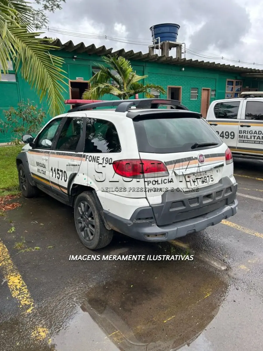 LOTE 026 - FIAT/WEEKEND ADVENTURE - PLACA: IYT3875