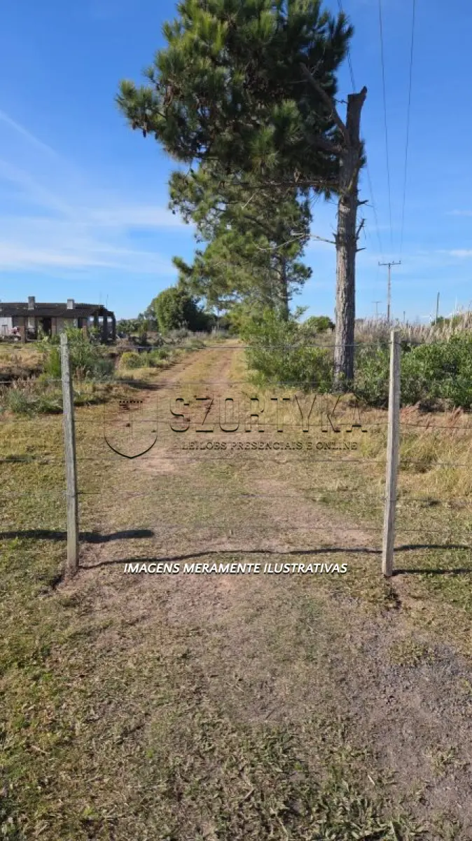 LOTE 005 - Uma chácara com 1,8ha em Santa Vitória do Palmar