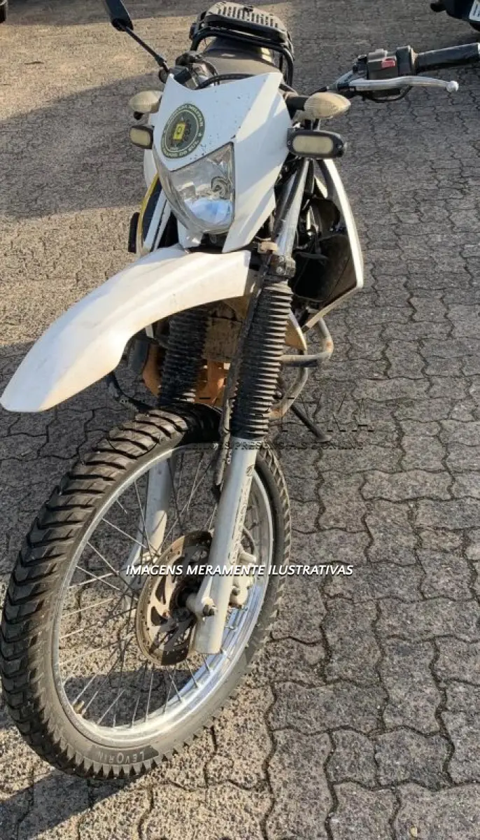 LOTE 002 - YAMAHA/XTZ 250 LANDER - PLACA: IYJ7540