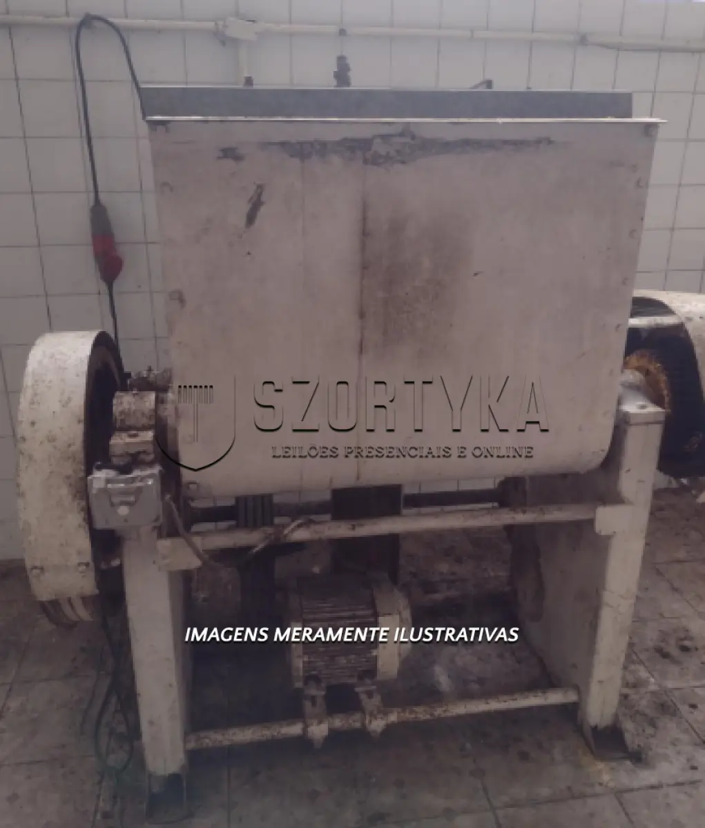 LOTE 001 - 01 (UMA) MASSEIRA INDUSTRIAL, MARCA SIAN UTIL, CAPACIDADE DE 150KG, MOTOR TRIFÁSICO.