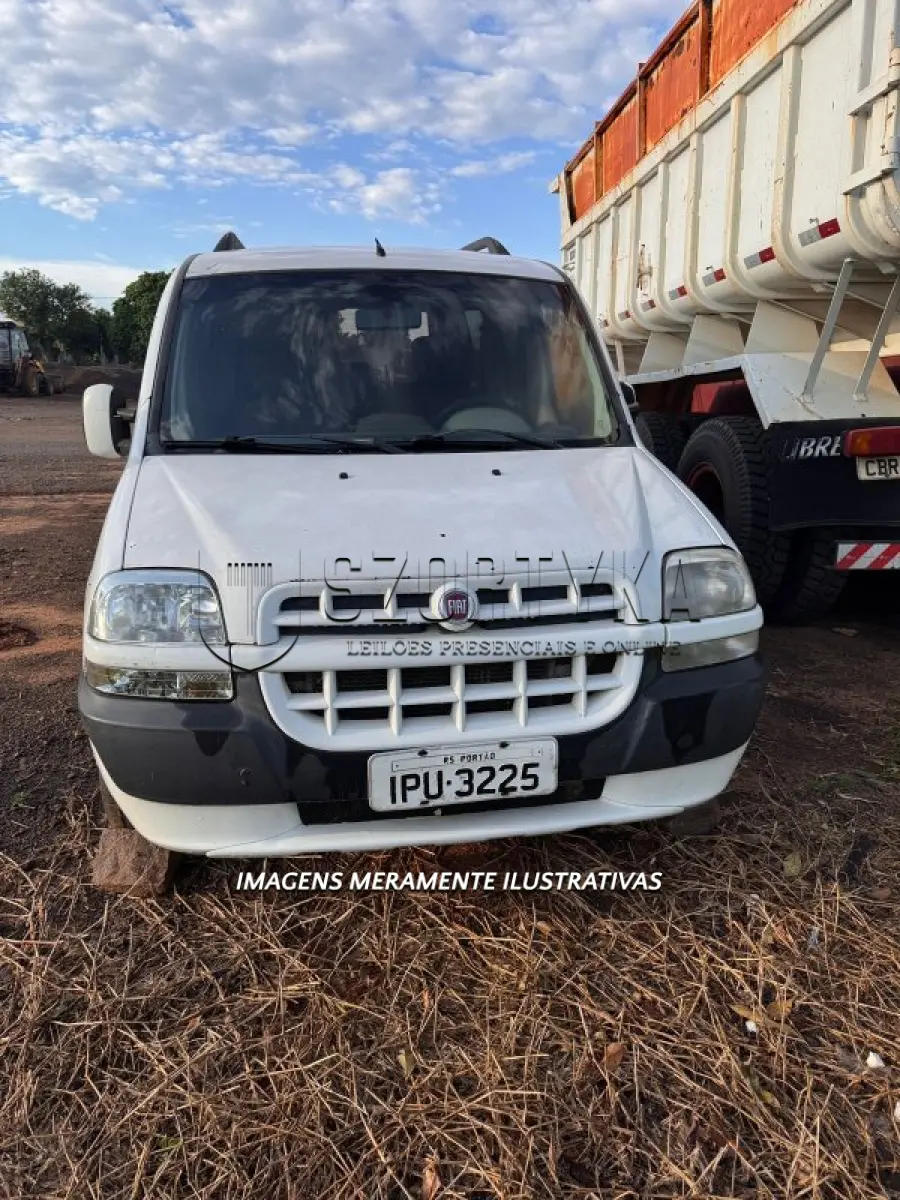 LOTE 011 - FIAT/DOBLÔ ELX 1.8 FLEX, ANO/MOD 2009/2009, PLACAS IPU3225, COR BRANCA