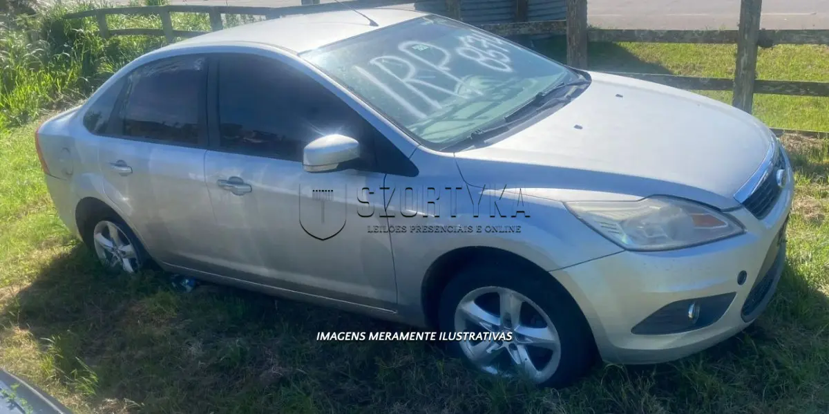 LOTE 037 - I/FORD FOCUS 2L FC FLEX - PLACA: IRP8574