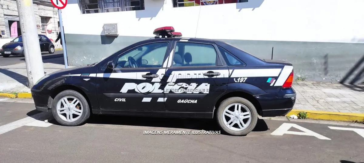 LOTE 001 - I/FORD FOCUS 2L FC FLEX - PLACA: IPC1890
