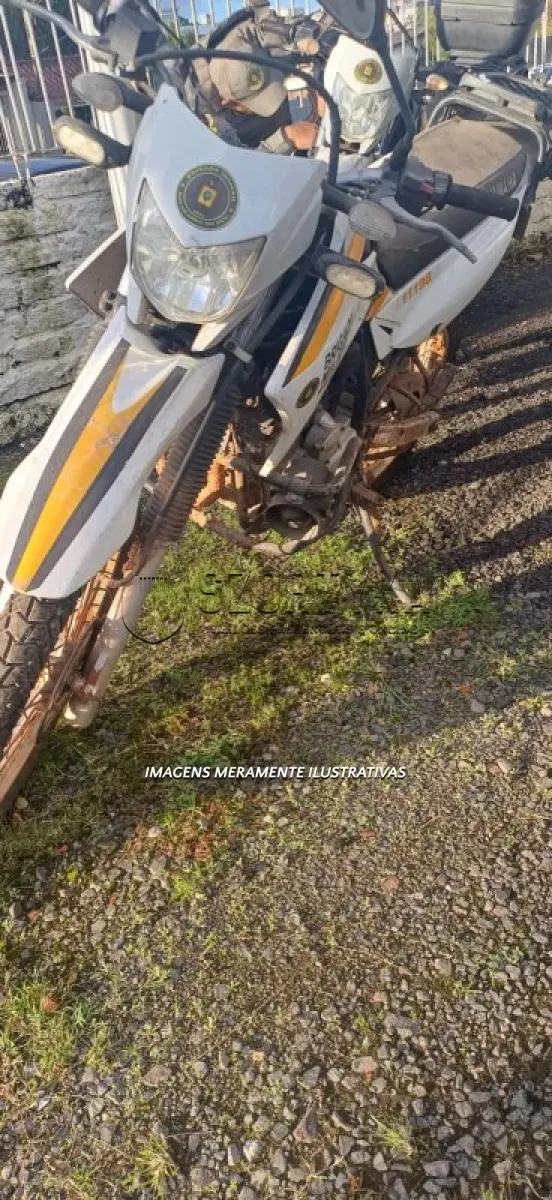 LOTE 024 - YAMAHA/XTZ 250 LANDER - PLACA: IYJ7569