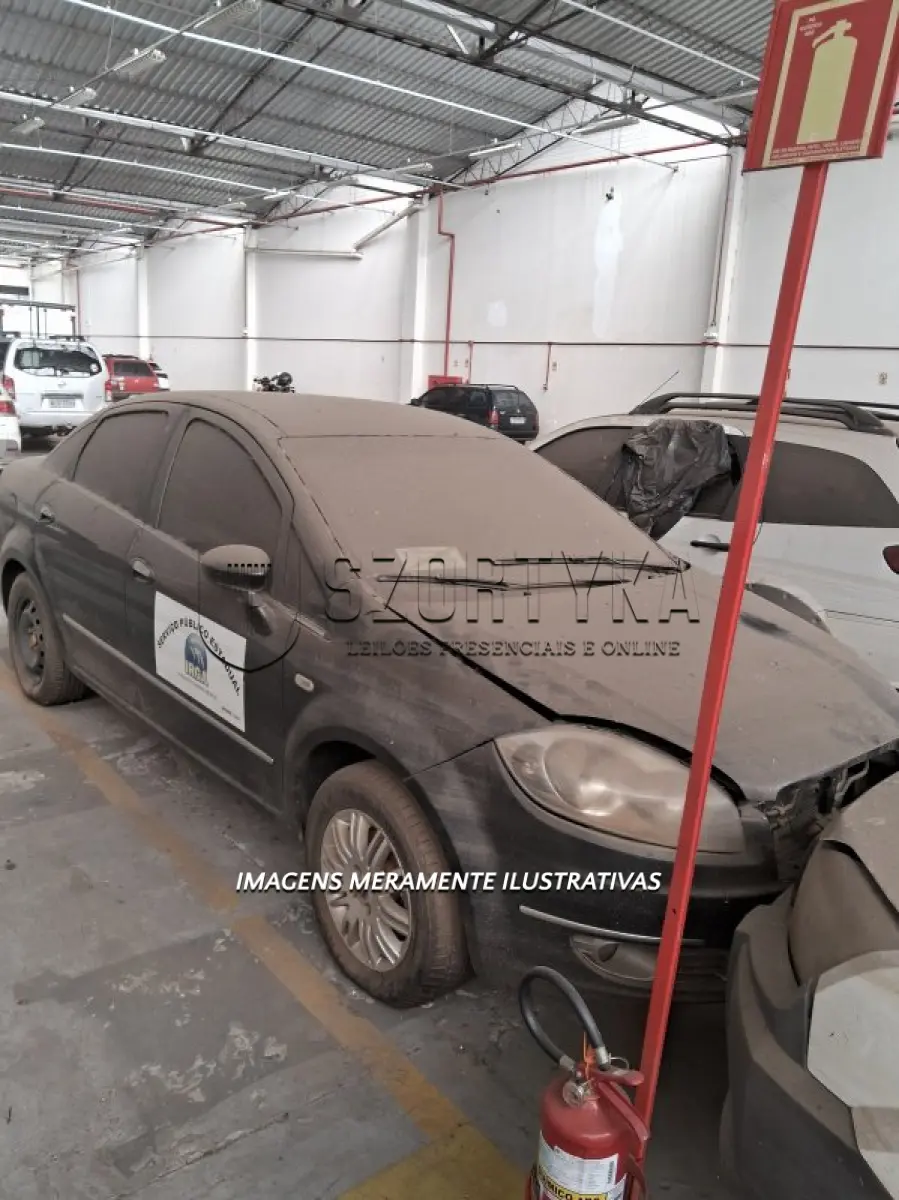 LOTE 002 - FIAT/LINEA ESSENCE DUAL - PLACA: ITU4881