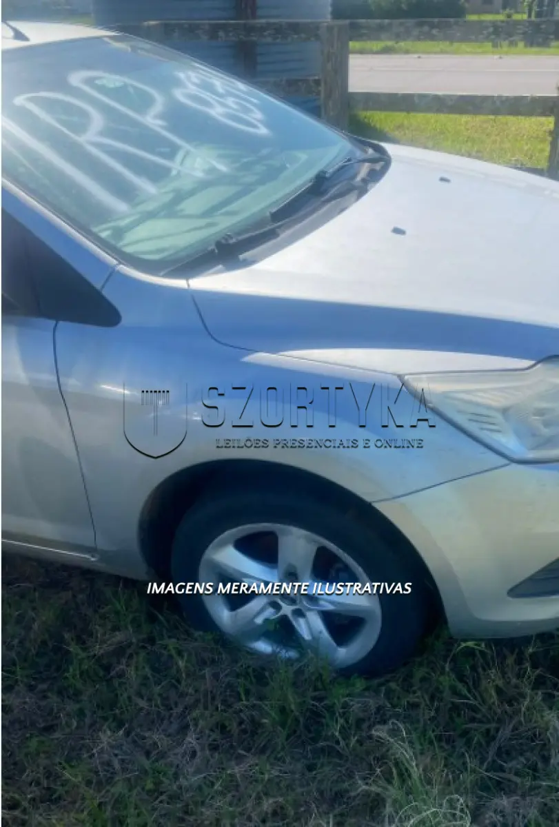 LOTE 037 - I/FORD FOCUS 2L FC FLEX - PLACA: IRP8574