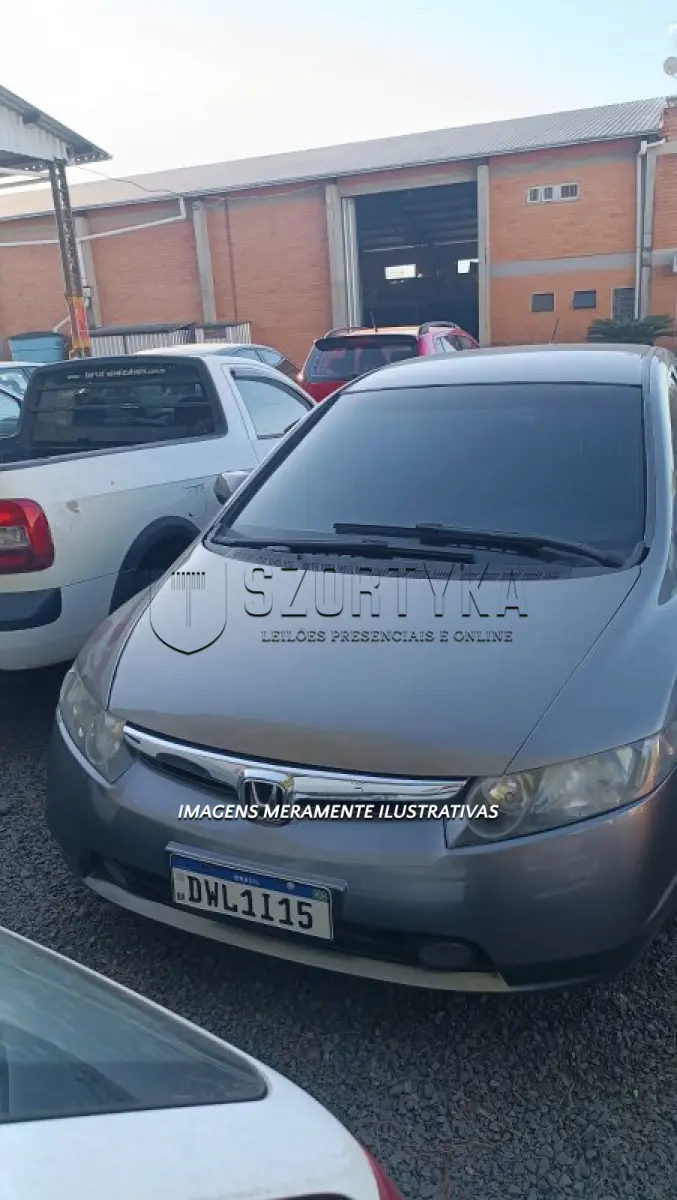 LOTE 001 - Veiculo Honda/Civic LXS, placa DWL 1l15, ano/modelo 2007